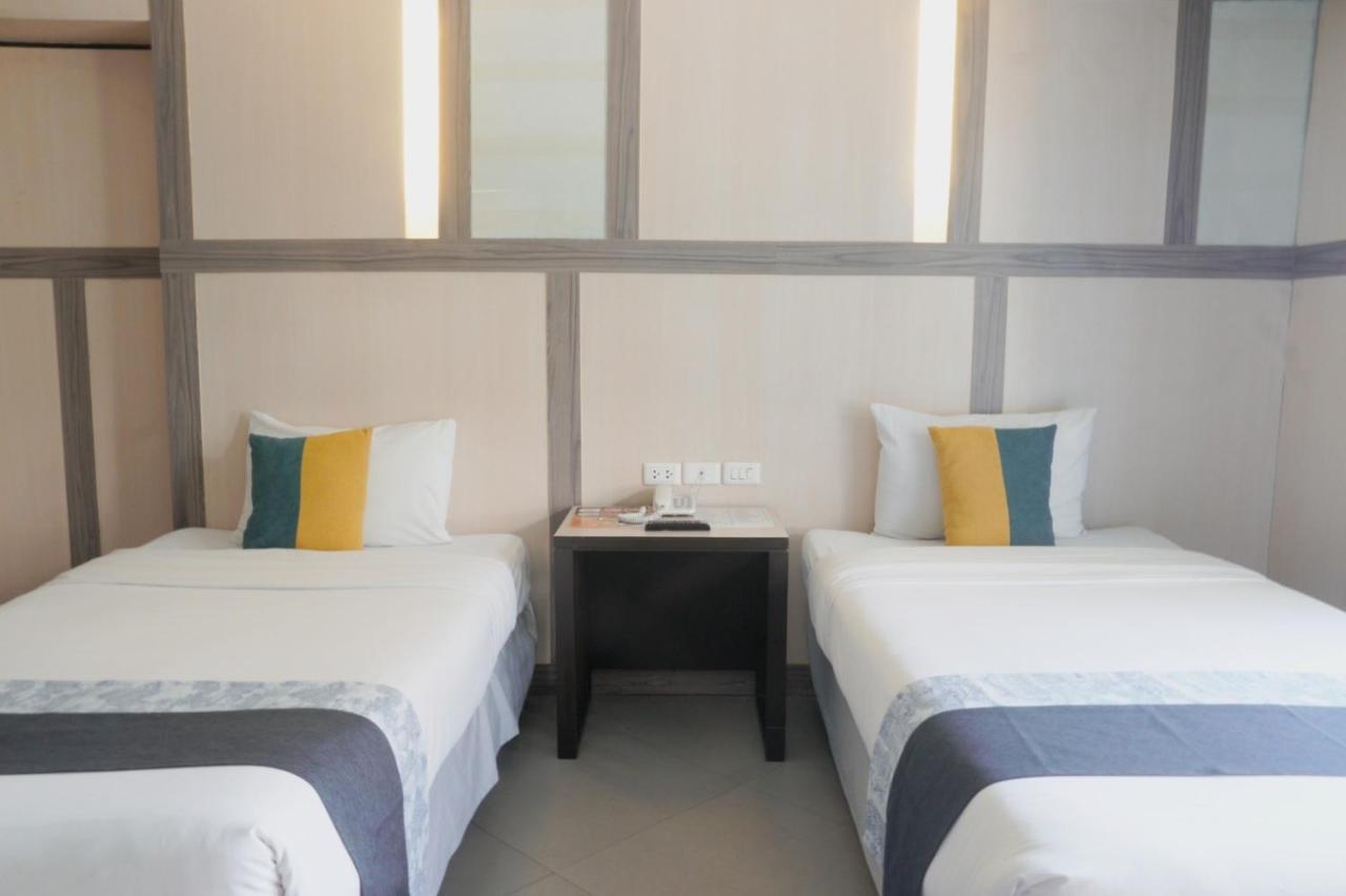 פאטאיה Sea Breeze Jomtien Resort מראה חיצוני תמונה